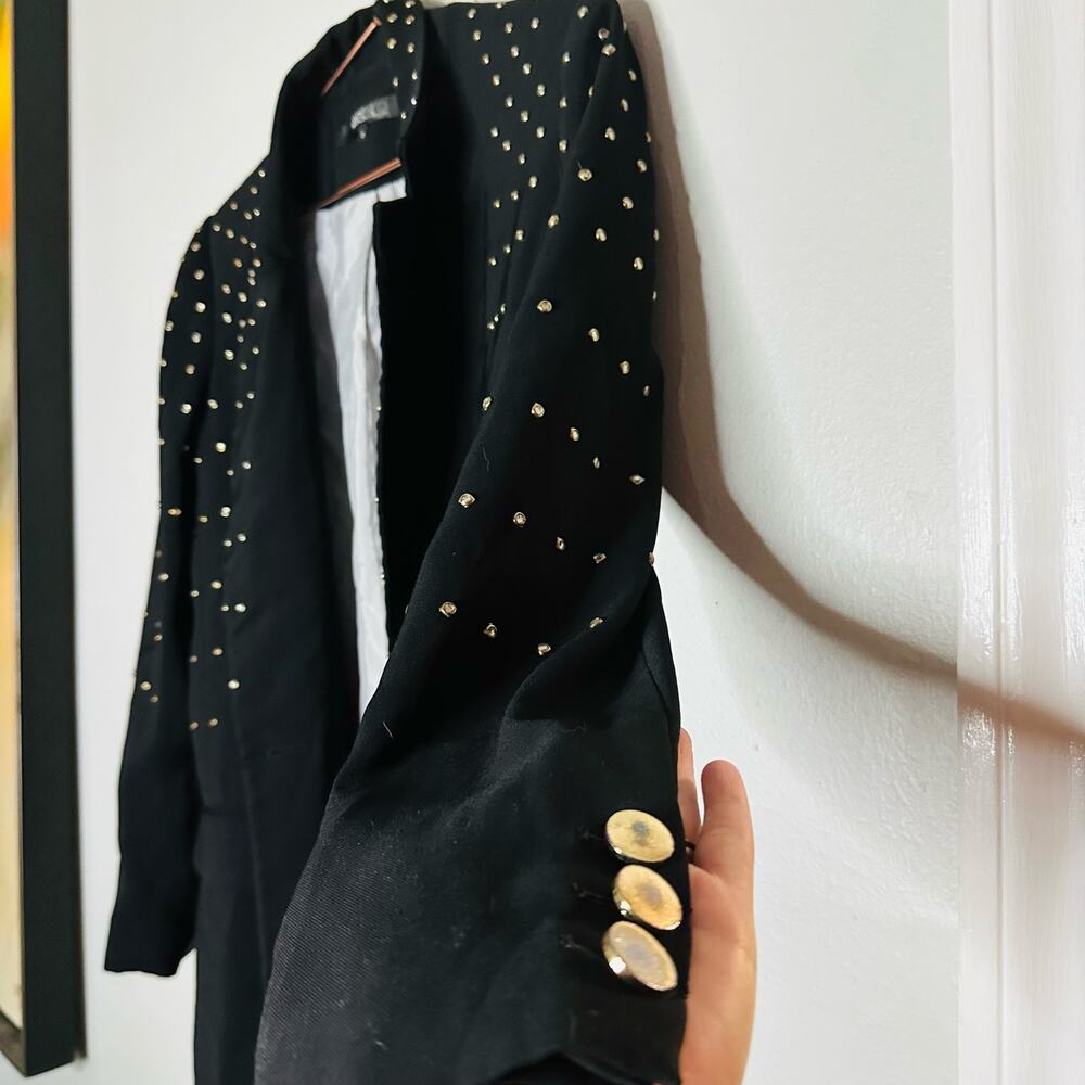 BADGLEY MISCHKA Black Gold Studded Grommets Tailored Edgy Blazer Size 0 - Picture 5 of 12